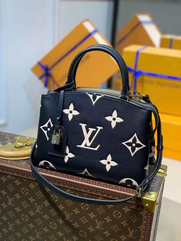 I W Fashion Lu-Vi bags - 17428