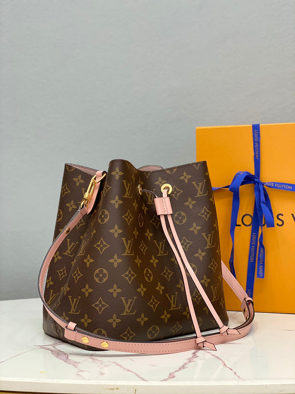I W Fashion Lu-Vi bags - 17605