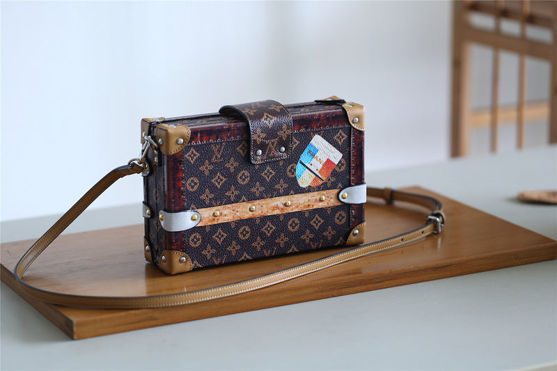 I W Fashion Lu-Vi bags - 8222