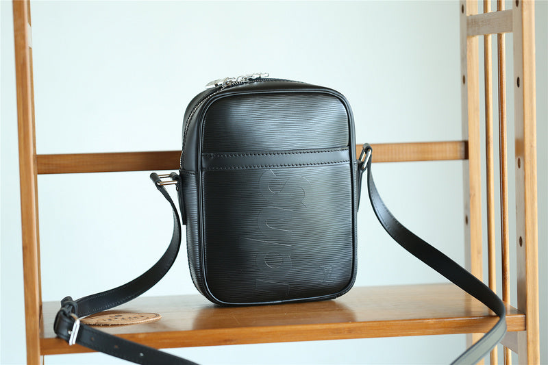I W Fashion Lu-Vi bags - 10385