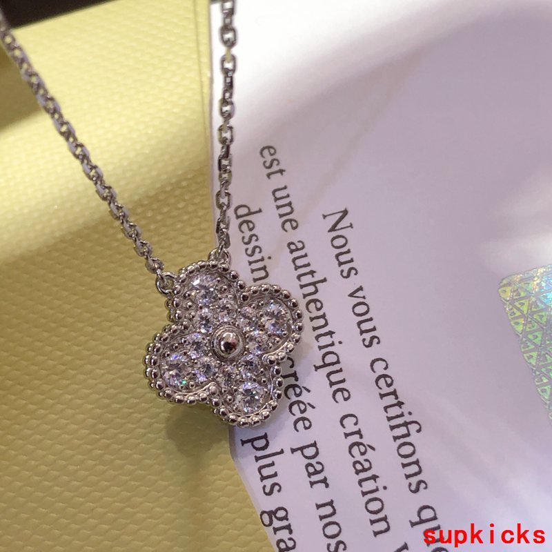 Van Cleef & Arples Jewelry