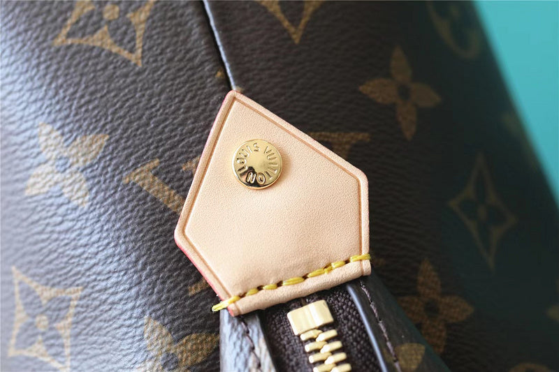 I W Fashion Lu-Vi bags - 8797