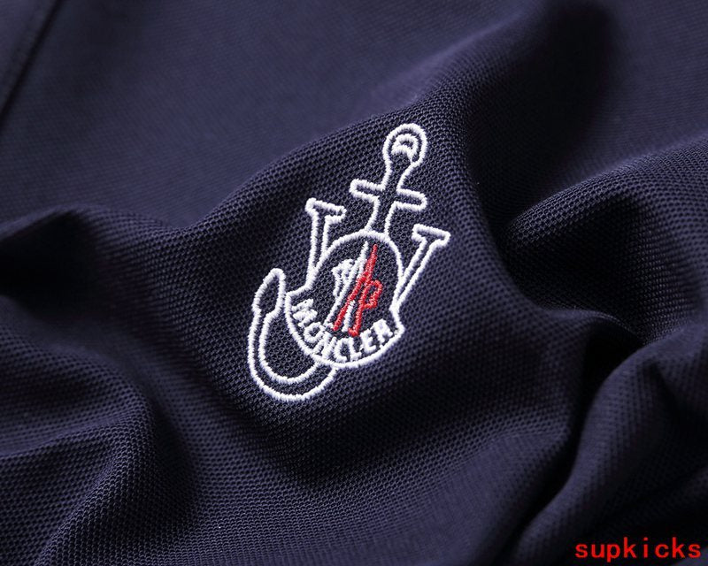 Moncler Luxury Cloth