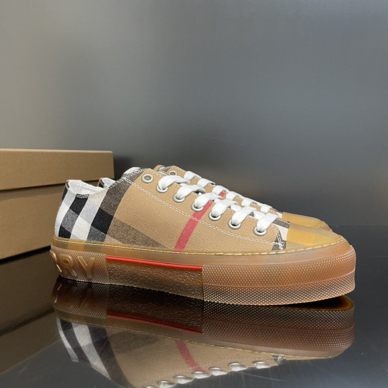 Burberry Luxury Shoes