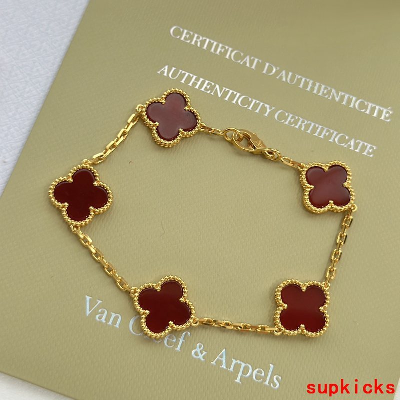 Van Cleef & Arples Jewelry