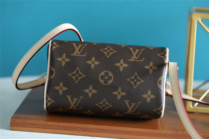 I W Fashion Lu-Vi bags - 8156