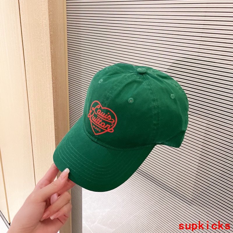 Louis Vuitton Luxury Cap