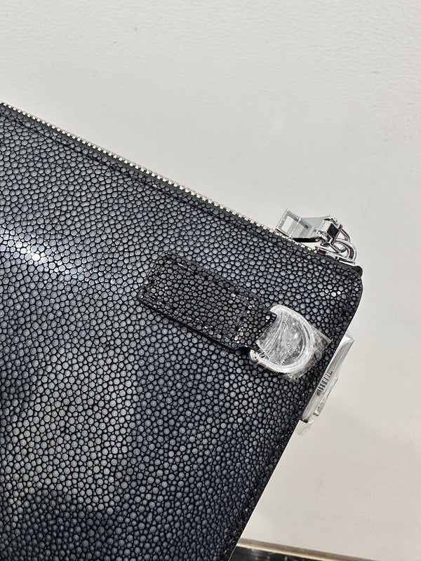 PHA - HMS Bags - 1330
