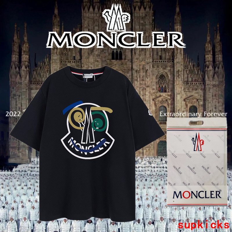 Moncler Luxury Cloth