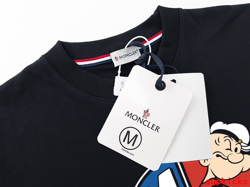 Moncler Luxury Cloth