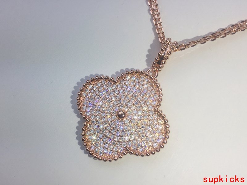 Van Cleef & Arples Jewelry