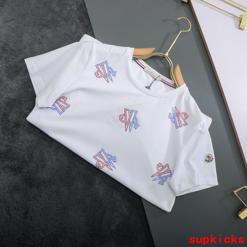 Moncler Luxury Cloth