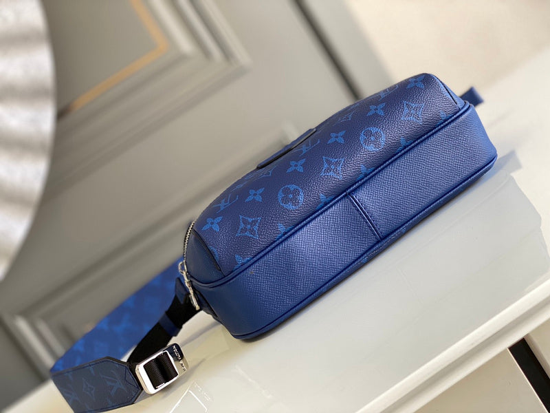 I W Fashion Lu-Vi bags - 17000