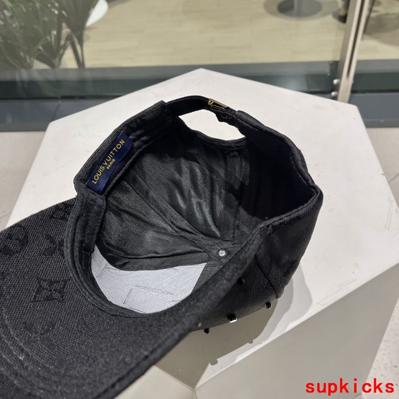 Louis Vuitton Luxury Cap