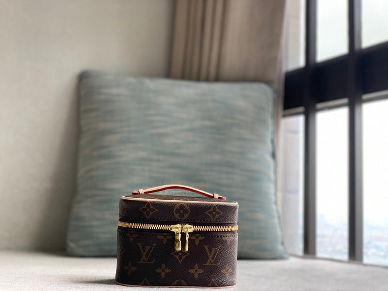 PHA - LOV Bags - 370