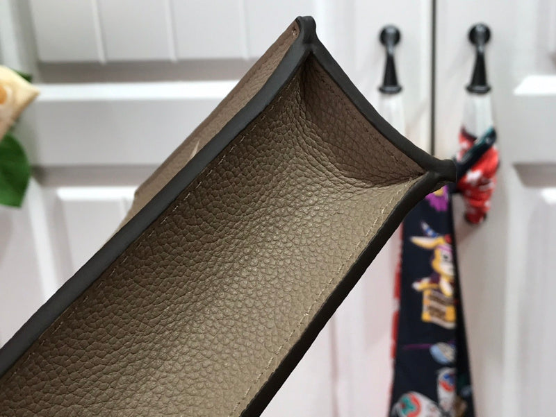 I W Fashion Lu-Vi bags - 17617