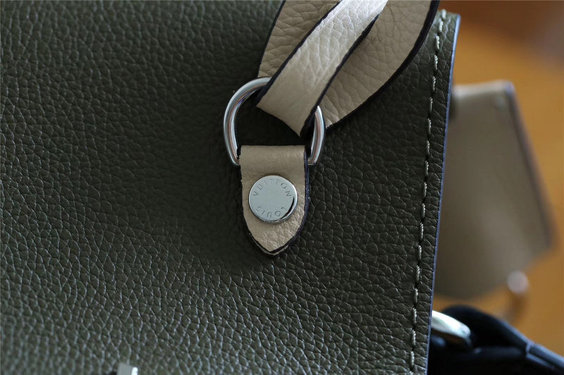 I W Fashion Lu-Vi bags - 8566