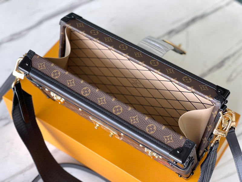 I W Fashion Lu-Vi Bags - 16672