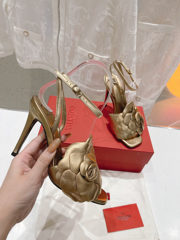 Valentino GARAVANI Luxury Shoes