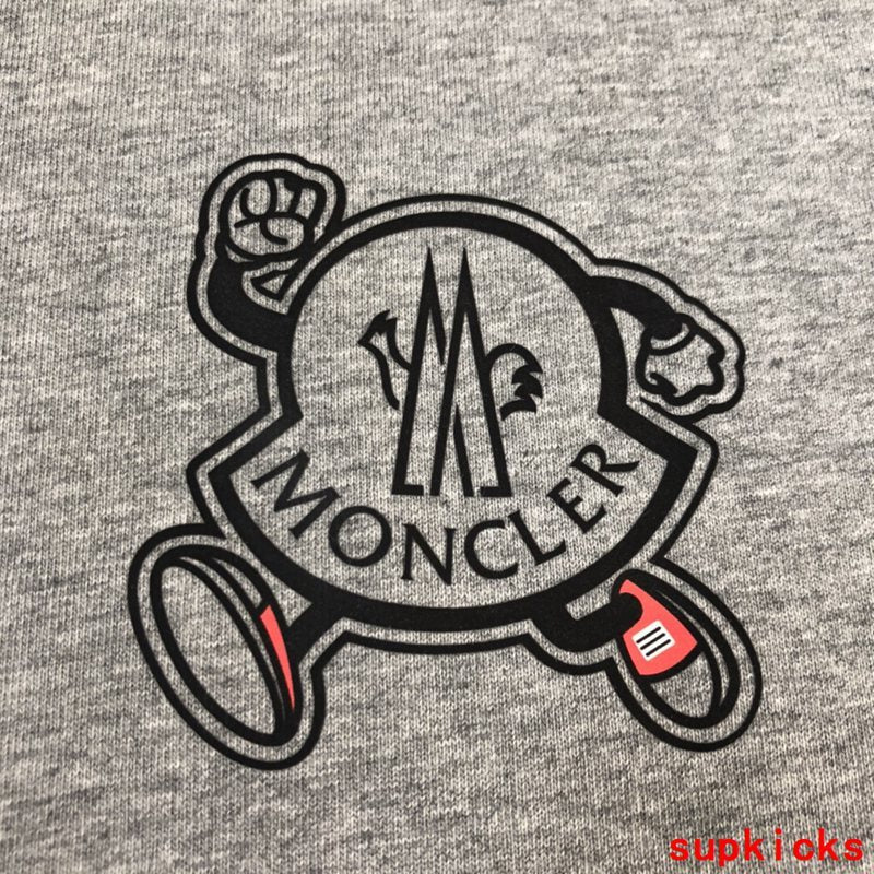 Moncler Luxury Cloth