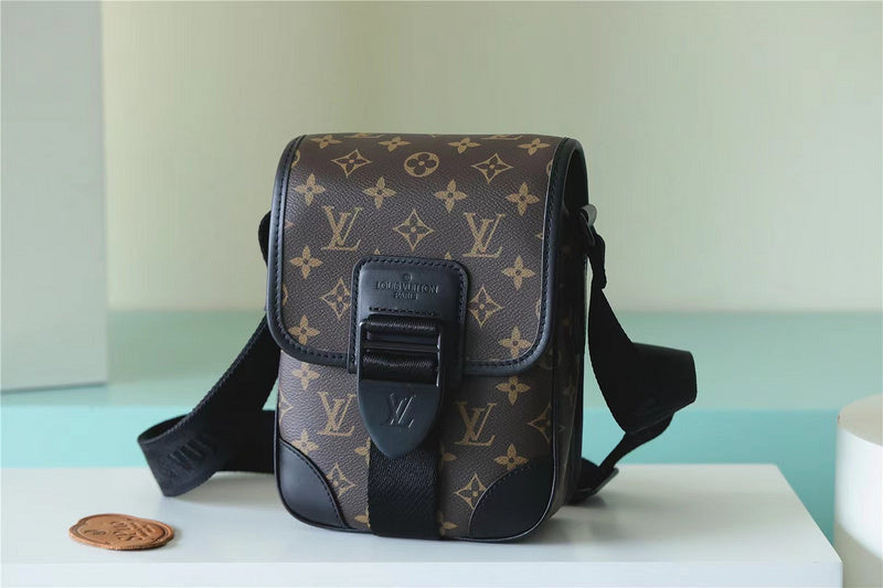 I W Fashion Lu-Vi bags - 9995