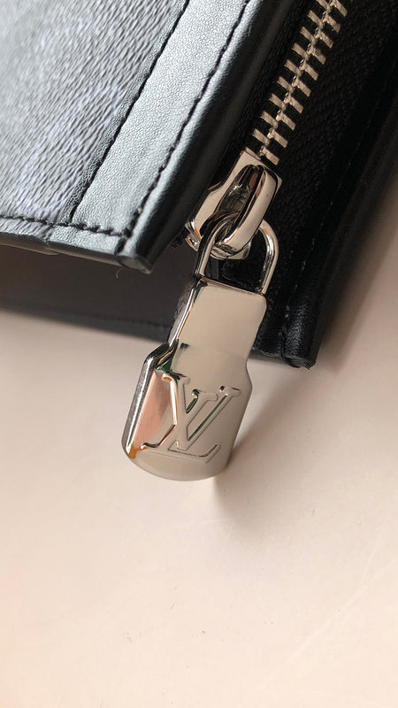 I W Fashion Lu-Vi bags - 17655