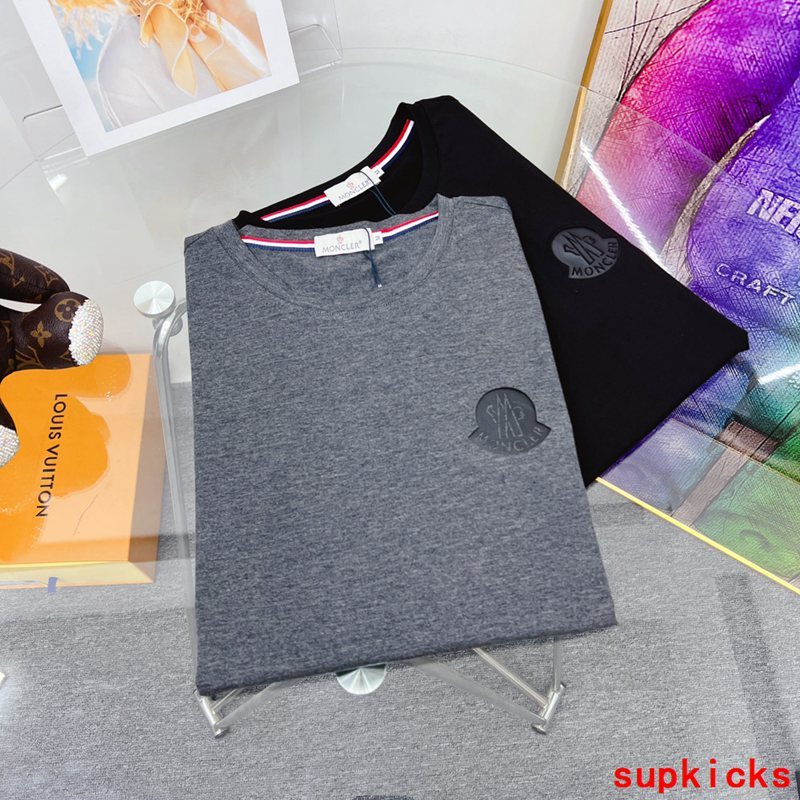 Moncler Luxury Cloth
