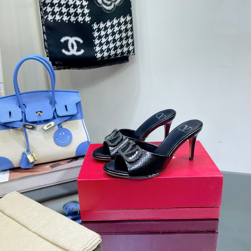 Valentino GARAVANI Luxury Shoes