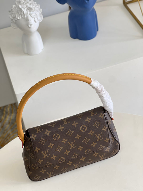 I W Fashion Lu-Vi Bags - 16625