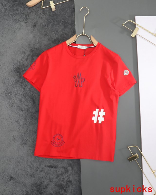 Moncler Luxury Cloth