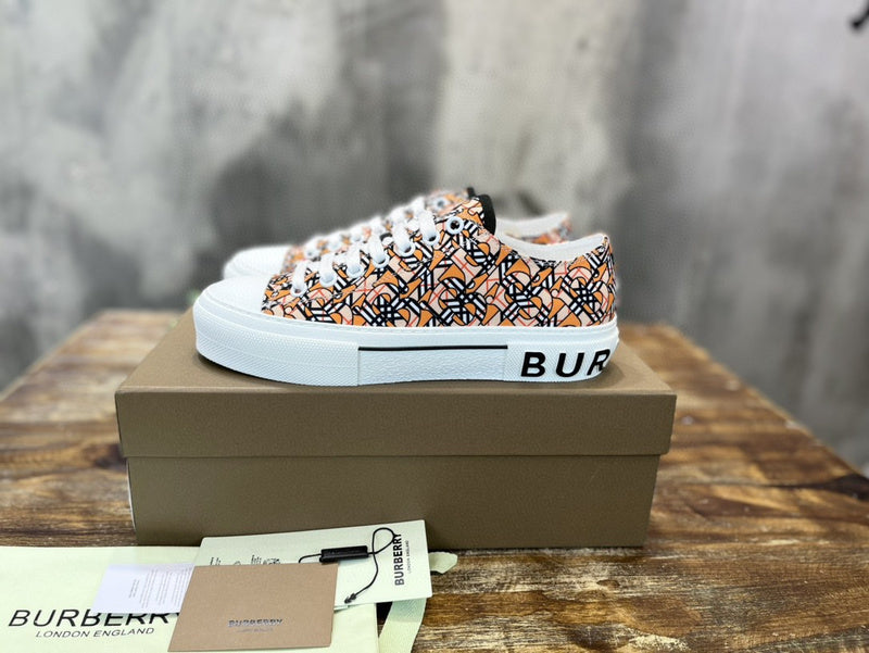 Burberry Luxury Shoes