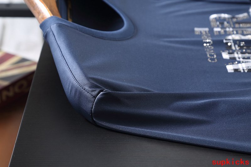 Moncler Luxury Cloth