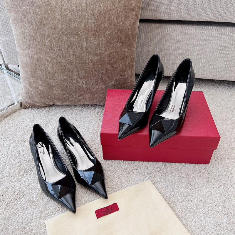 Valentino GARAVANI Luxury Shoes
