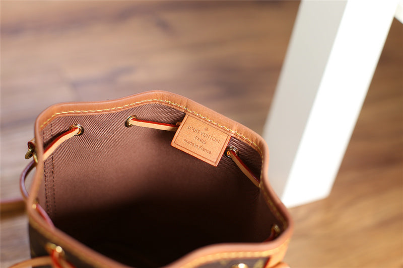 I W Fashion Lu-Vi bags - 9390