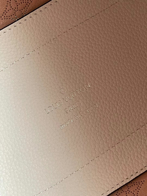 LOV2 Bags - Luxurious Bags  996