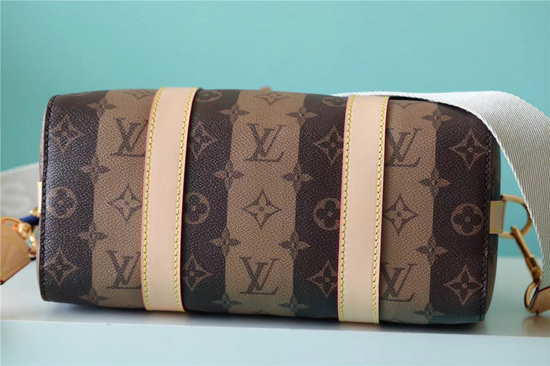 I W Fashion Lu-Vi bags - 11230