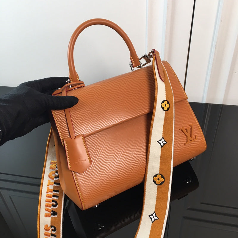I W Fashion Lu-Vi bags - 17239