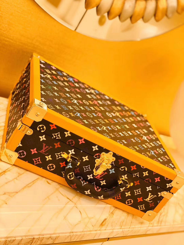 I W Fashion Lu-Vi bags - 9518