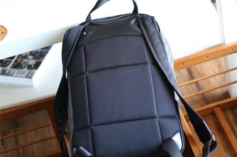 I W Fashion Lu-Vi bags - 9714