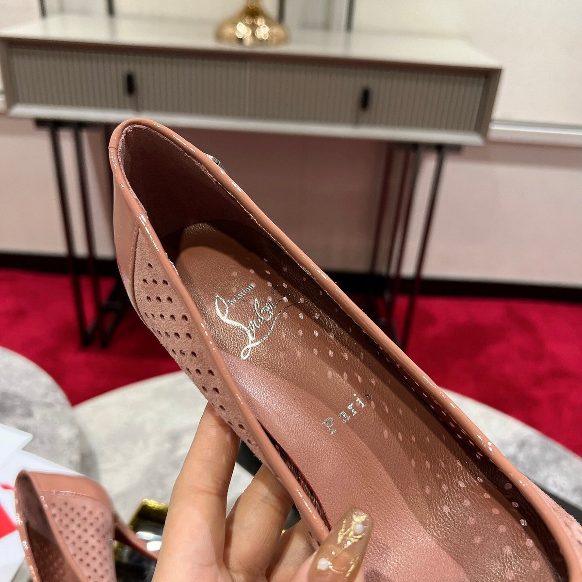 Mila's Edit - Best High-End Brands in One Place - AFFORDABLE LUXURY HEELS - 8093