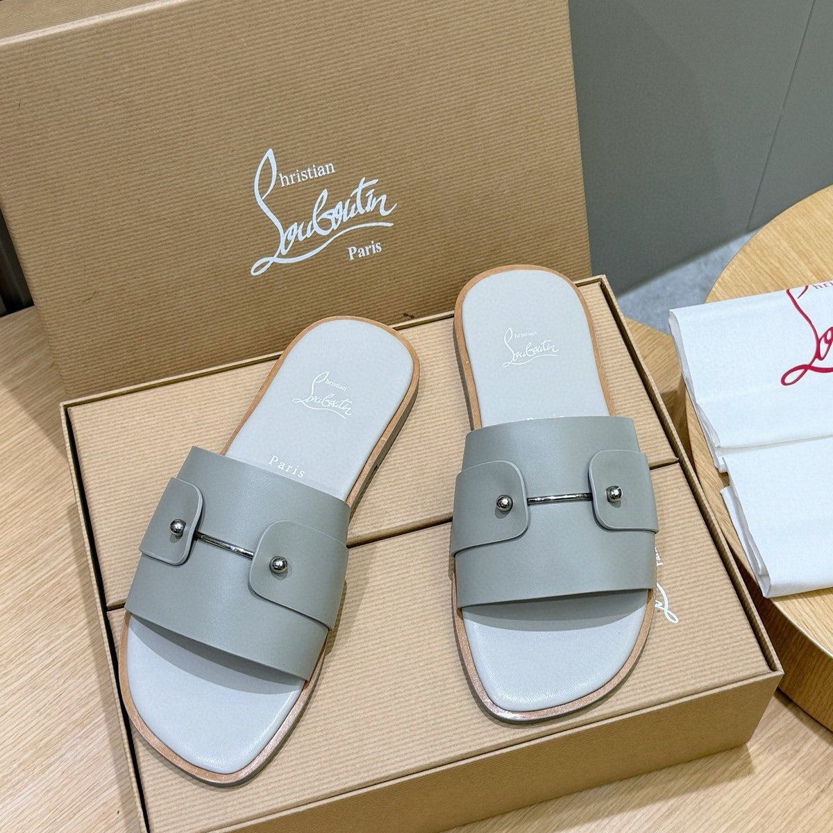 Mila's Edit - Best High-End Brands in One Place - AFFORDABLE LUXURY HEELS - 8285