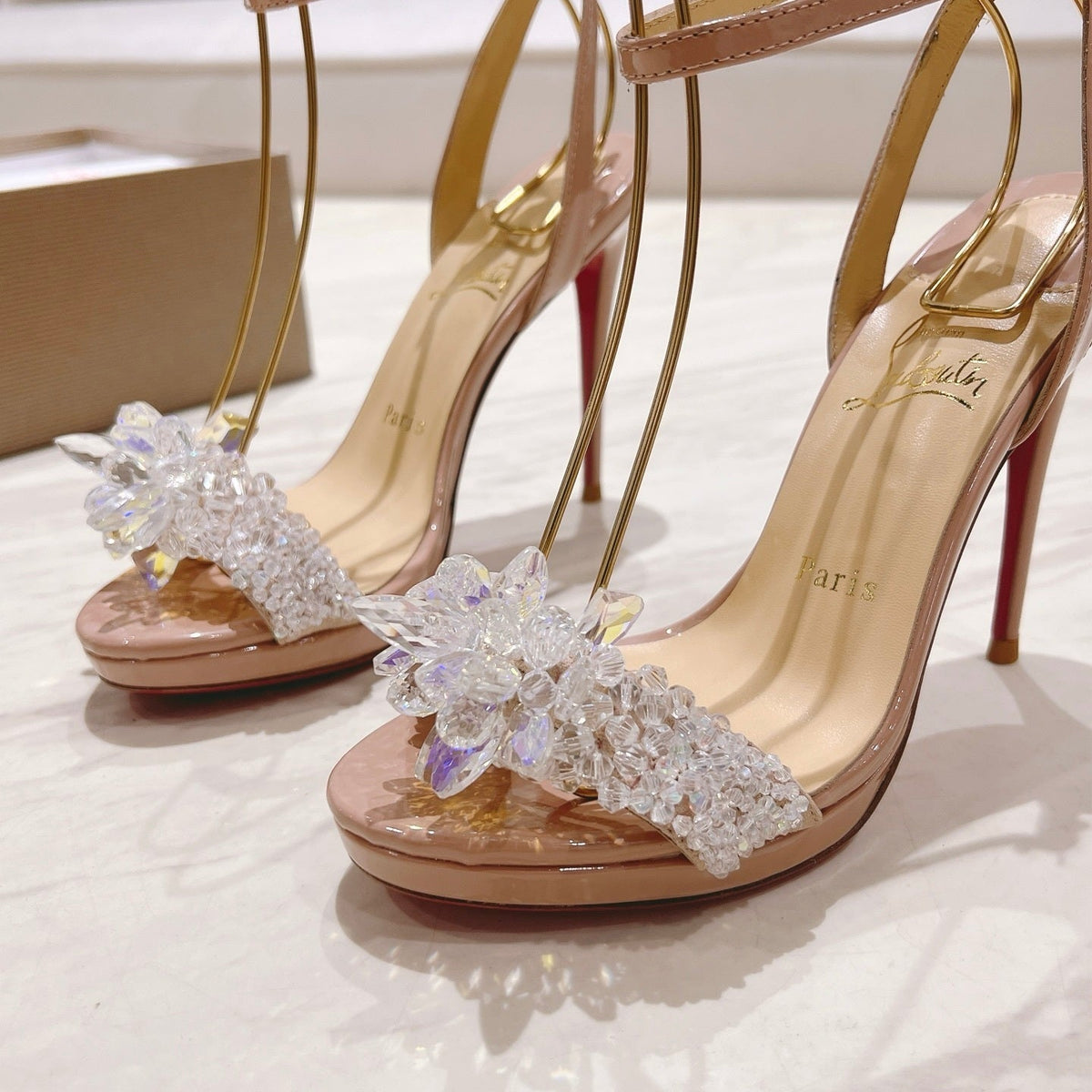 Mila's Edit - Best High-End Brands in One Place - AFFORDABLE LUXURY HEELS - 8225
