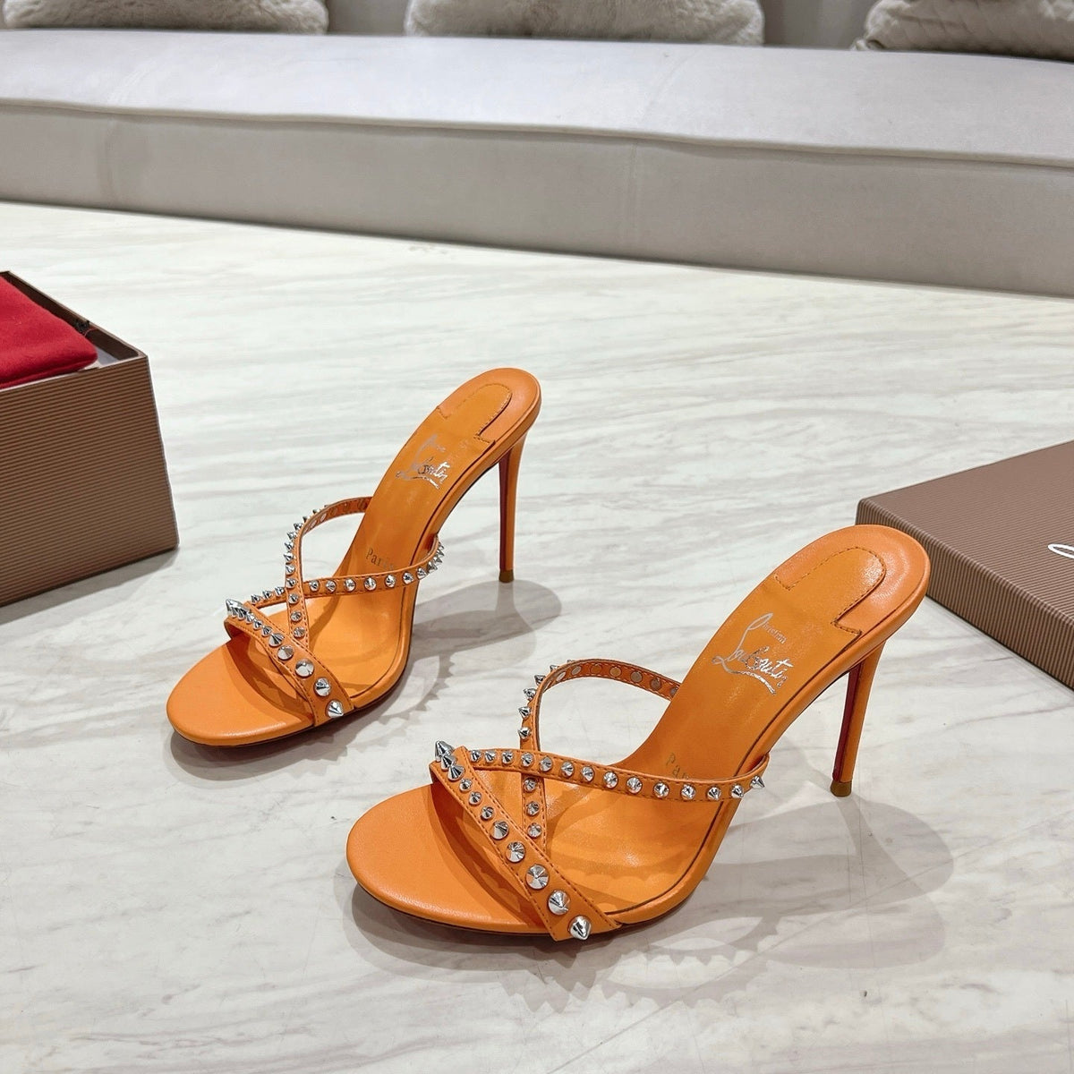 Mila's Edit - High-Quality Designer Products for You - AFFORDABLE LUXURY HEELS - 8291
