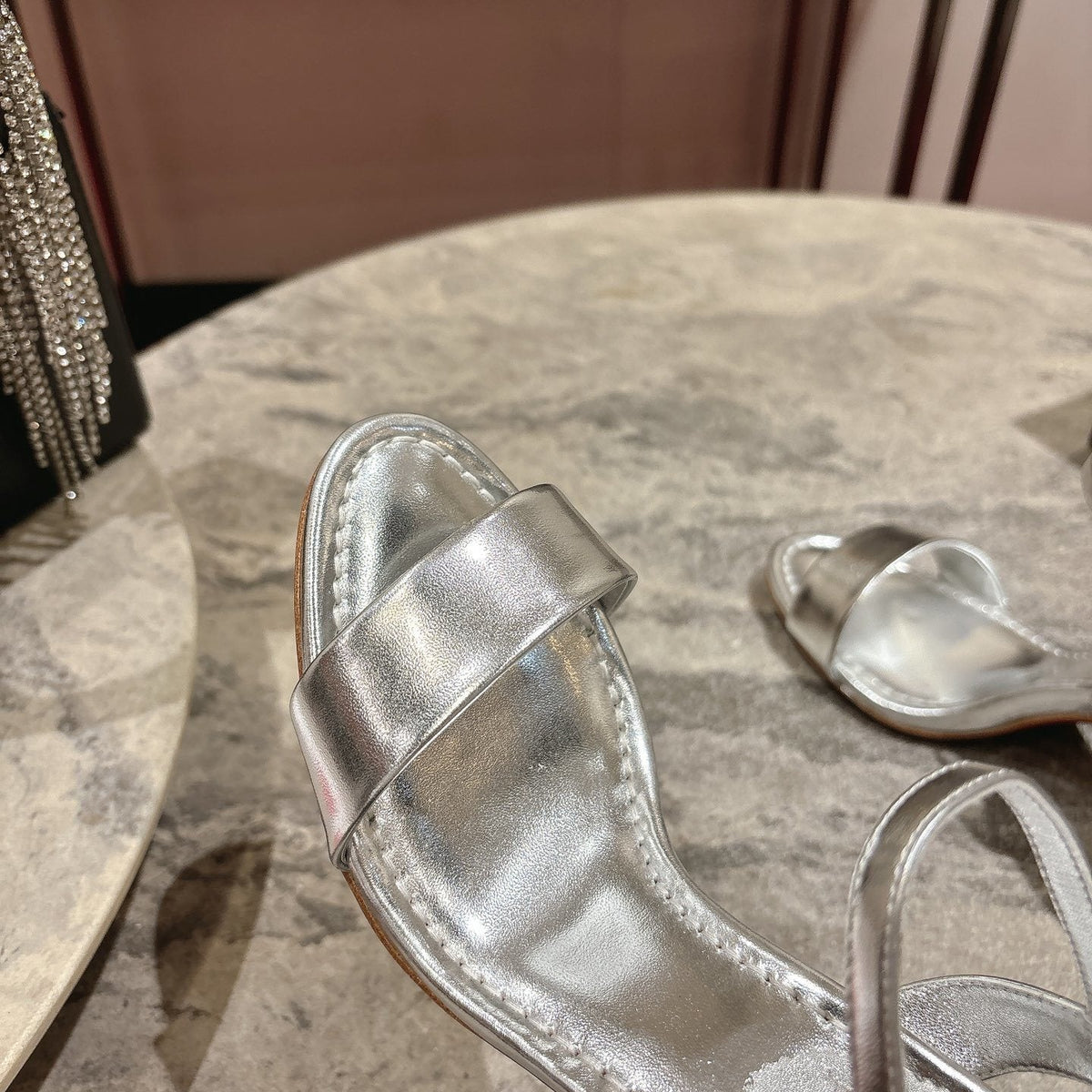 Mila's Edit - High-Quality Designer Products for You - AFFORDABLE LUXURY HEELS - 8303
