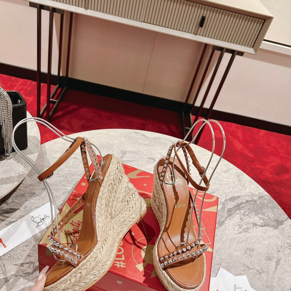 Mila's Edit - High-Quality Designer Products for You - AFFORDABLE LUXURY HEELS - 8315