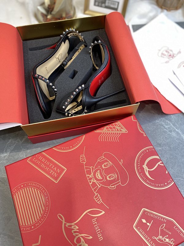 Mila's Edit - High-Quality Designer Products for You - AFFORDABLE LUXURY HEELS - 7979