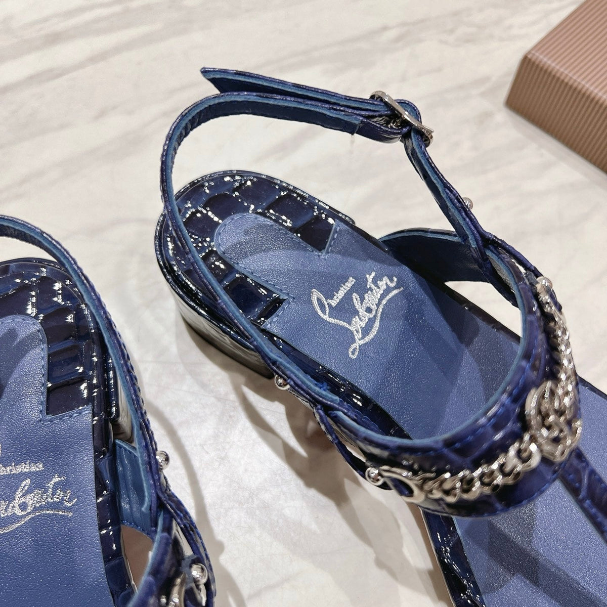 Mila's Edit - High-Quality Designer Products for You - AFFORDABLE LUXURY HEELS - 8227