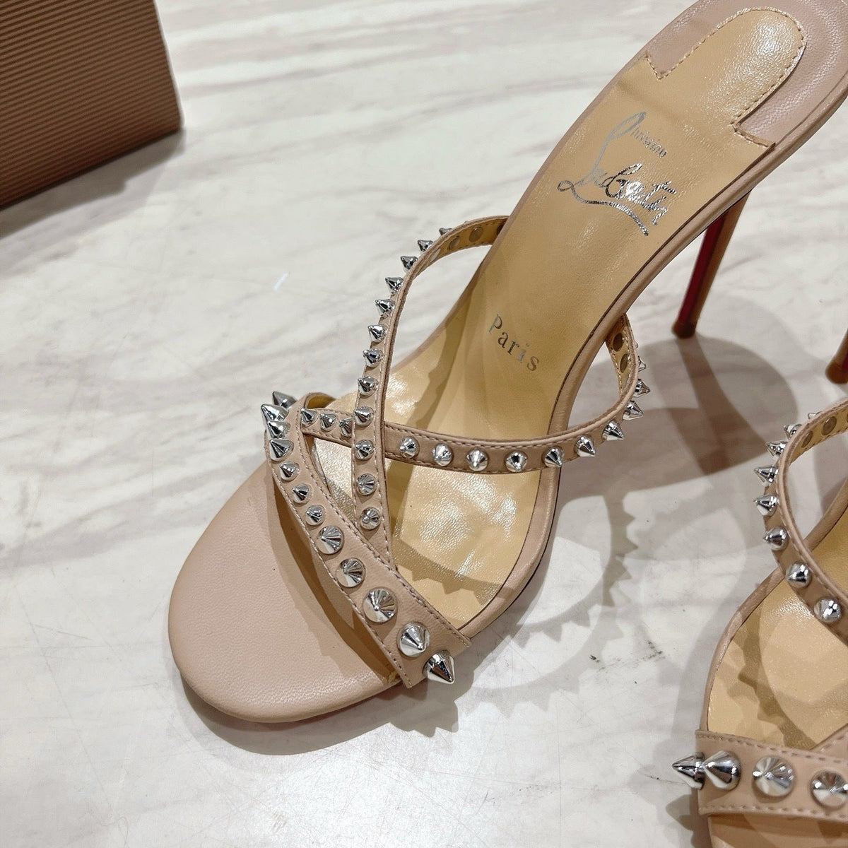 Mila's Edit - Best High-End Brands in One Place - AFFORDABLE LUXURY HEELS - 8289