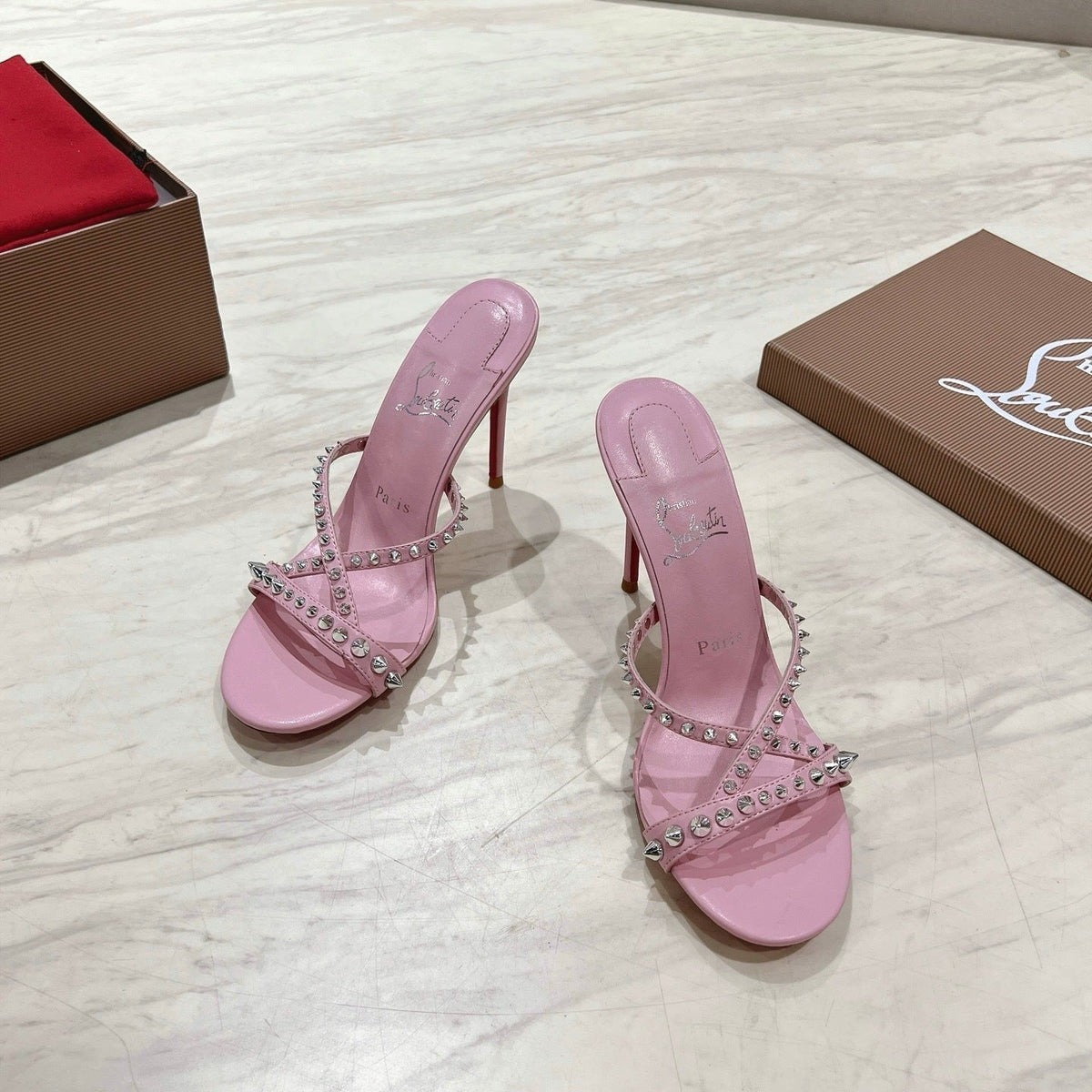 Mila's Edit - High-Quality Designer Products for You - AFFORDABLE LUXURY HEELS - 8287