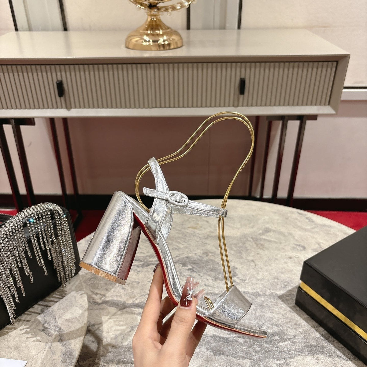 Mila's Edit - High-Quality Designer Products for You - AFFORDABLE LUXURY HEELS - 8303